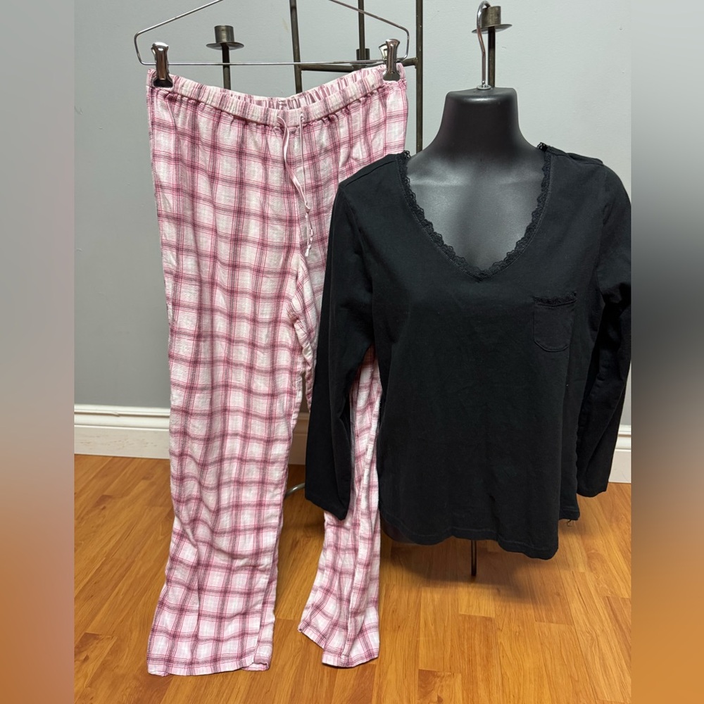Black and Pink Plaid Women's Sleepwear Set
